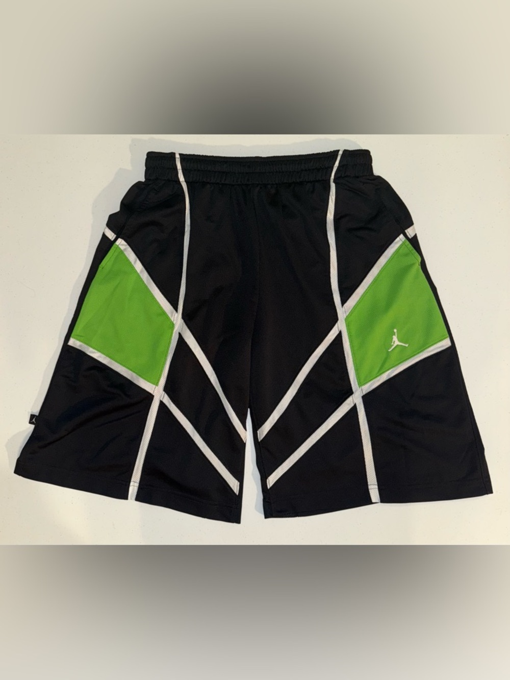 Jordan Dri-Fit Black and Green Basketball Shorts Men’s Size Large